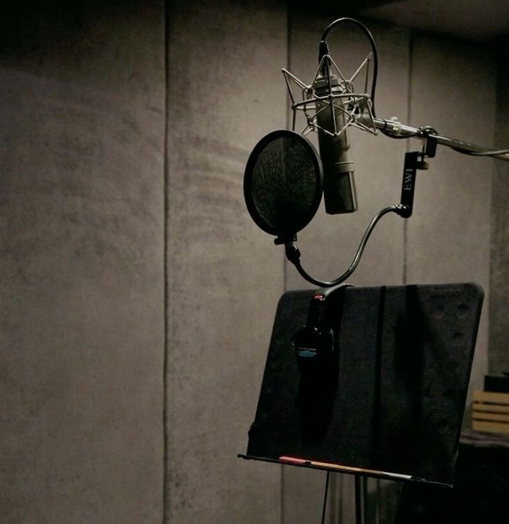 Fruit love island voice actors needed!